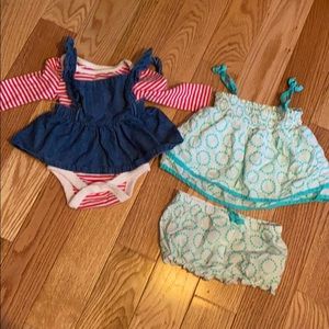 Newborn/0-3 month outfits